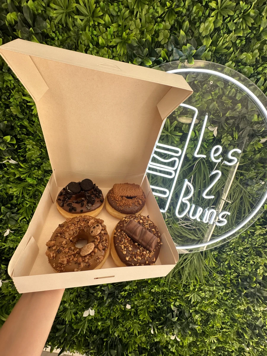 Box donuts gourmands